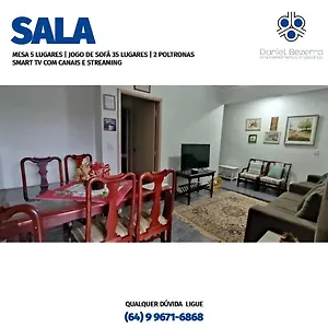 Casa Com Piscina, Churrasqueira, 3 Suítes Com Ar Condicionado Casa de Férias