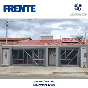 Casa Com Piscina, Churrasqueira, 3 Suítes Com Ar Condicionado Casa de Férias